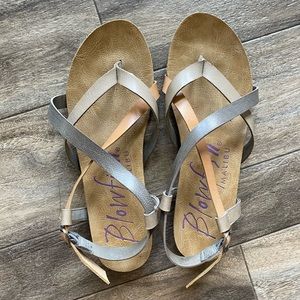 Neutral sandals